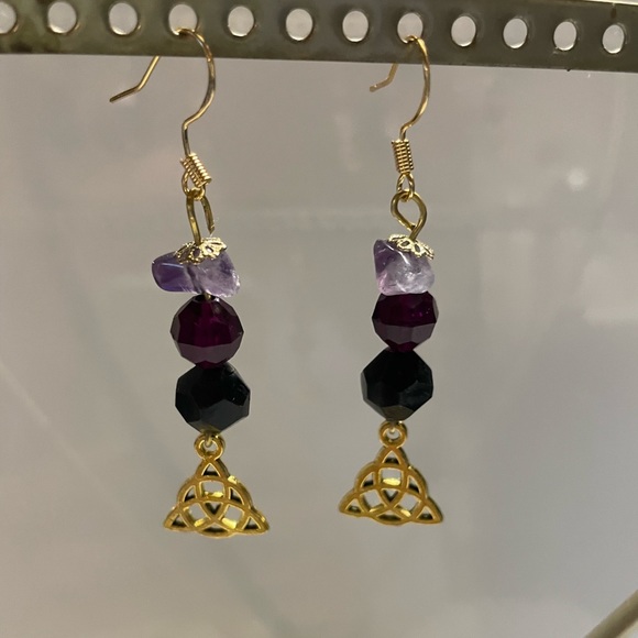 Golden Triquetra Earring’s - Picture 4 of 4
